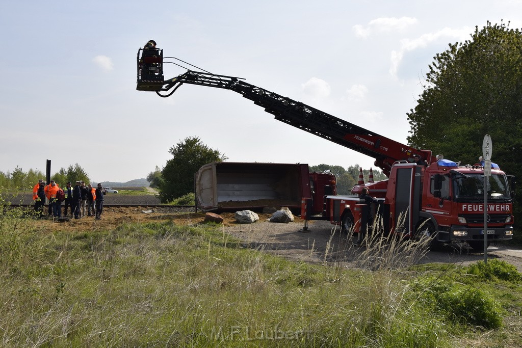 Schwerer VU LKW Zug Bergheim Kenten Koelnerstr P284.JPG - Miklos Laubert